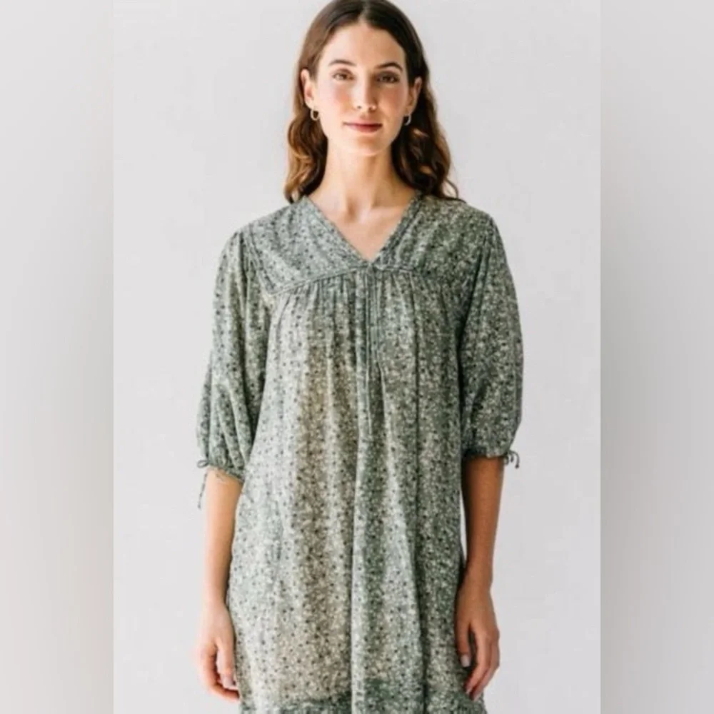 Mirth Belem Dress in Mint Field Flower - Picture 3 of 14